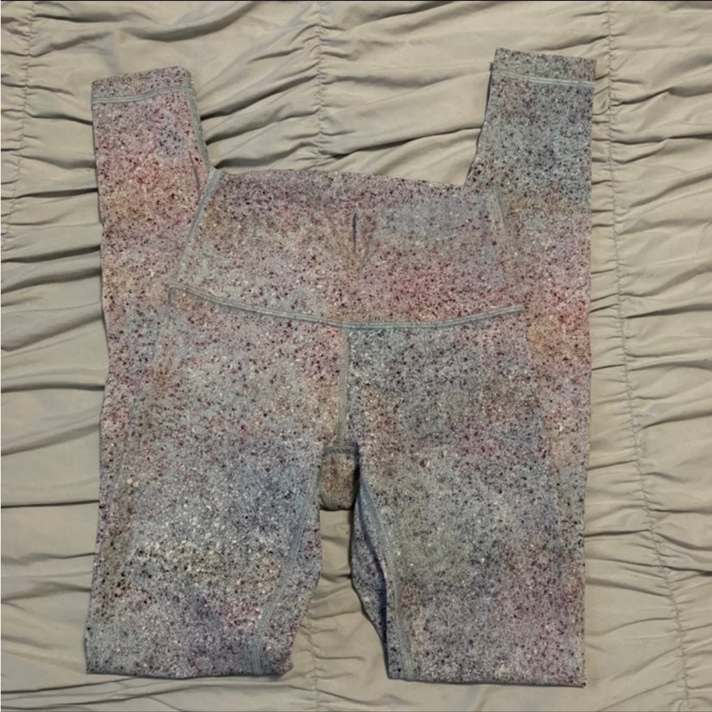 Lululemon wunder under